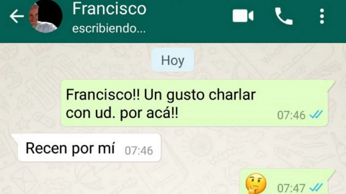 ¿Se puede chatear con el Papa Francisco por Whatsapp?