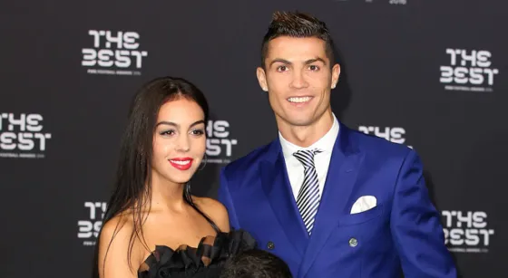 La esposa de Cristiano Ronaldo compartió su primera foto en familia