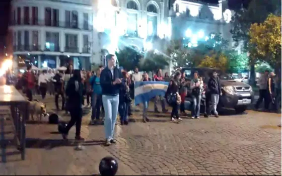 Así fue el cacerolazo en Salta. VIDEOS