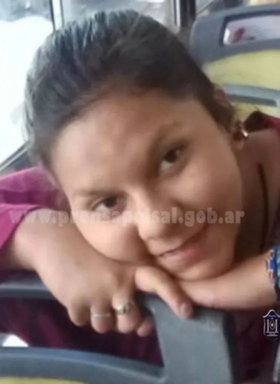 Familiares buscan a Tania Luisa Vallejos