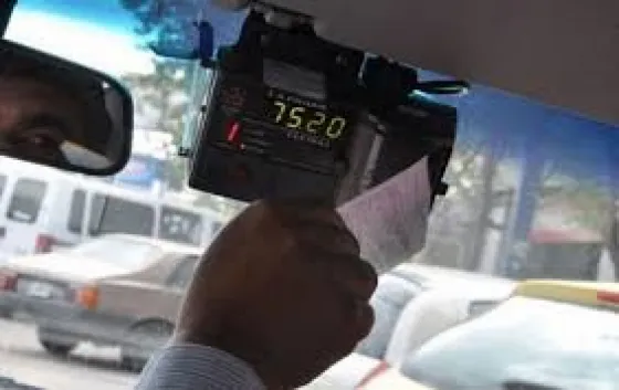 Conocé a cuanto ascendió la tarifa de taxis y remises