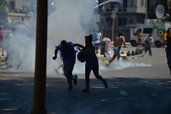 Aumentaron las detenciones de manifestantes y un fiscal pide que no se los libere