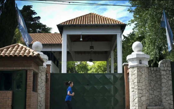 Un hombre quiso entrar a Olivos con una escopeta y lo detuvieron