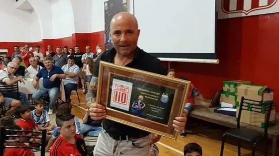 El DT de la selección agredió a un policía de tránsito:"cobrás 100 pesos, gil"