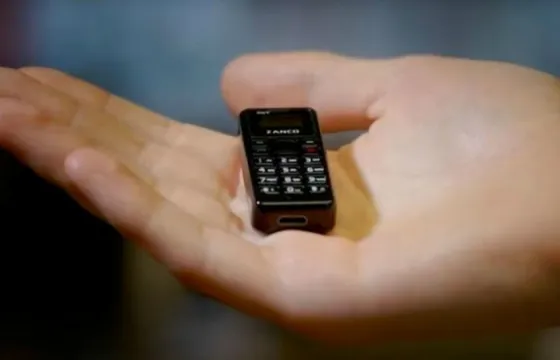 Crearon el celular más pequeño del mundo