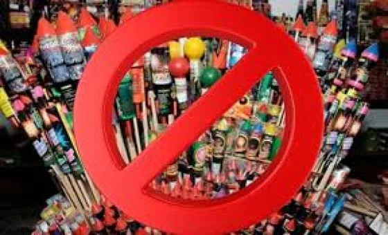 Clausuraron locales por vender pirotecnia no autorizada