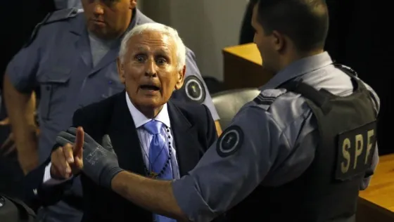 La propia hija de Etchecolatz repudia la decisión de darle prisión domiciliaria