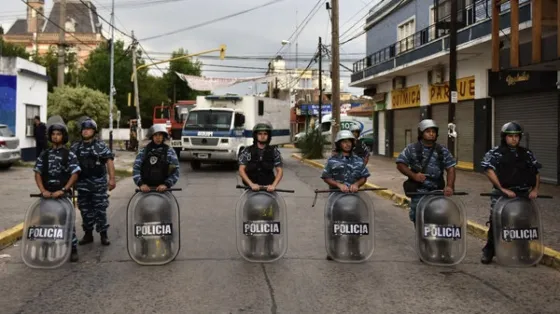 Motín y tensión en Merlo