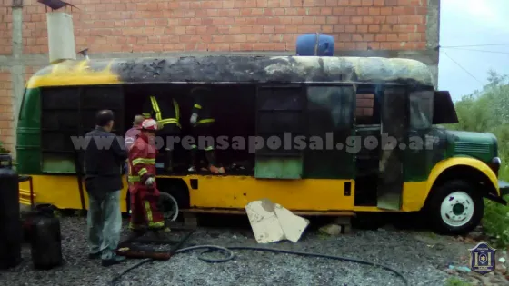 Terrible incendio en Parque La Vega