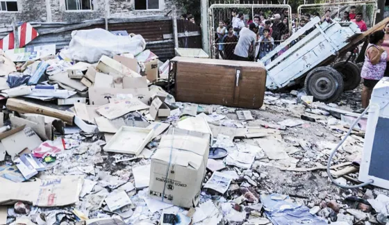 Gran conmoción: Dos niños aparecieron sin vida adentro de una heladera