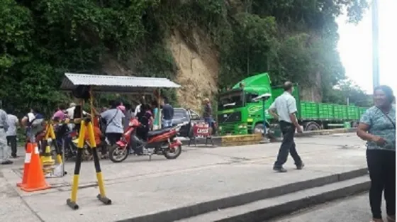 Médicos Bolivianos no dejan ingresar a su país