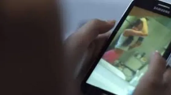 Aberrante: Obligaba a su sobrina de 11 años a sacarse fotos desnuda