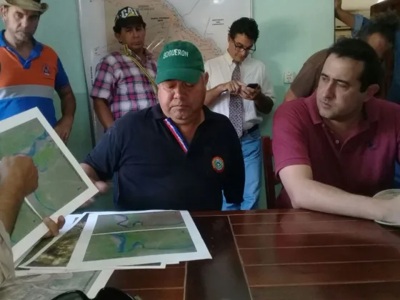 Reunión del comité de emergencias de Santa Victoria Este por la crecida del Pilcomayo. Foto: Brian Salazar