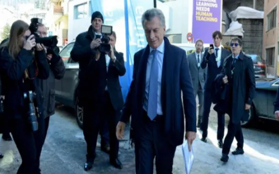 Macri a los empresarios en Davos: "Nosotros vamos a cortar el pasto, ustedes hagan los goles"