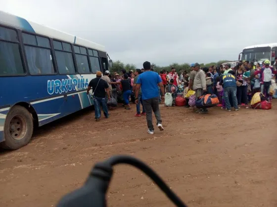 La AMT y Saeta colaboran con el traslado de la comunidad de Santa Victoria