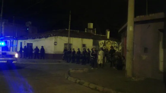 Enfrentamiento entre barras dejó un muerto y dos heridos