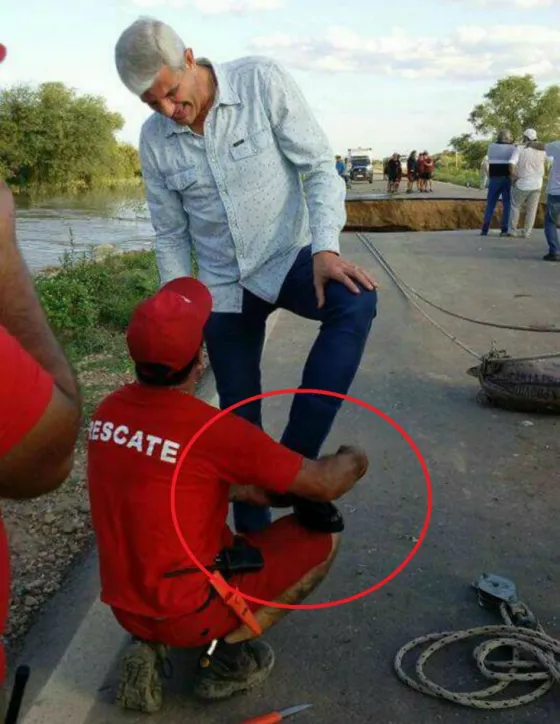 Zottos desmintió la foto que lo dejó mal parado en las inundaciones