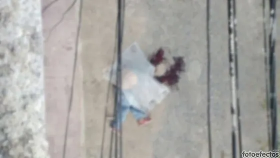 Cayó desde un segundo piso y murió. Mirá las fotos