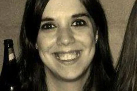 Ahorcó y quemó a su mujer frente a sus hijos