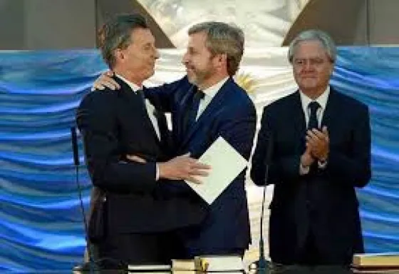 Estos son los familiares de ministros que se quedan