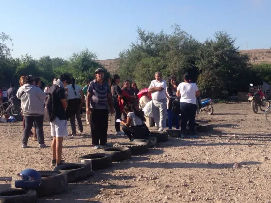 Vecinos cortan la entrada al vertedero San Javier y dificultan la recolección de residuos