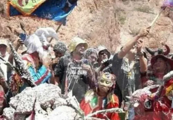 Marcos Peña y Chano carnavalearon en Jujuy