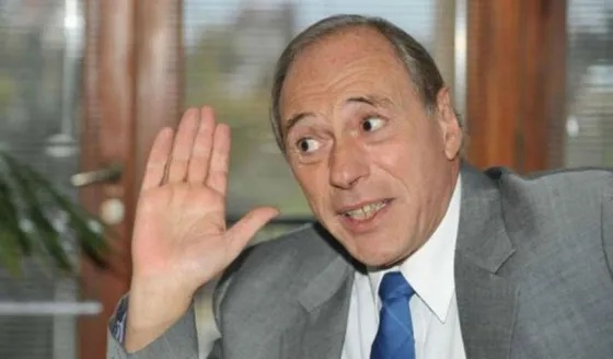 Zaffaroni insiste con que el Gobierno "debe irse antes" para evitar lo del 2001