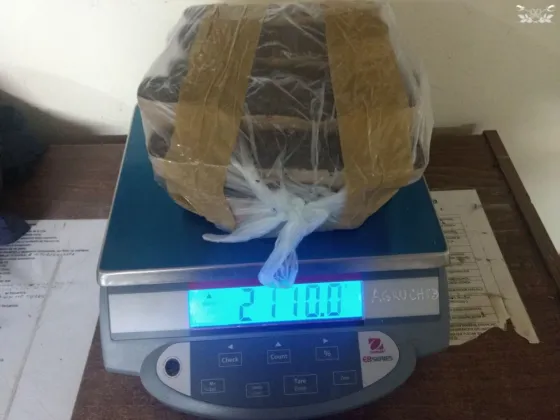 Importante operativo y persecución para detener a un hombre que transportaba marihuana