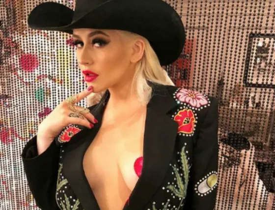 Christina Aguilera se desnudó en Instagram a sus 37 años