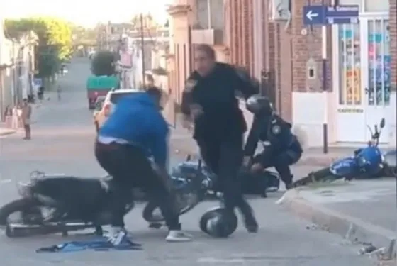 Entre Ríos: Ladrones atacaron a dos policías y huyeron. VIDEO