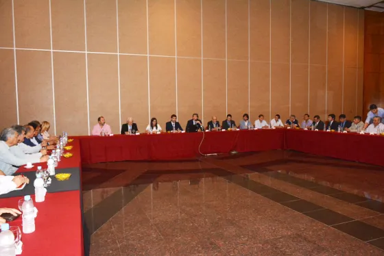 Paritarias: Estrada dijo que se hará un esfuerzo para que nadie pierda