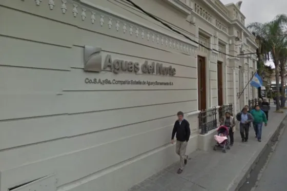 Vecinos indignados con Aguas del Norte