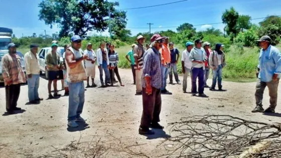 Denuncian que el gobierno no entrega ayuda a los originarios, si a los criollos