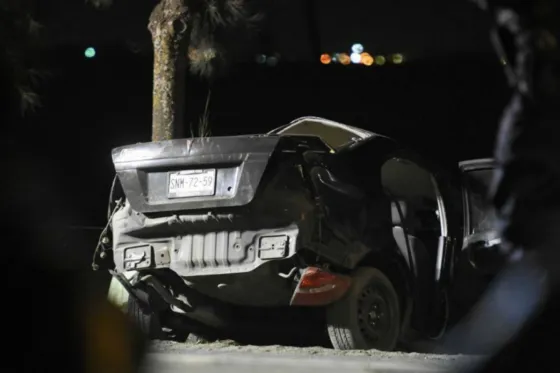 Adolescente conducía a alta velocidad, chocó y mató a cinco menores