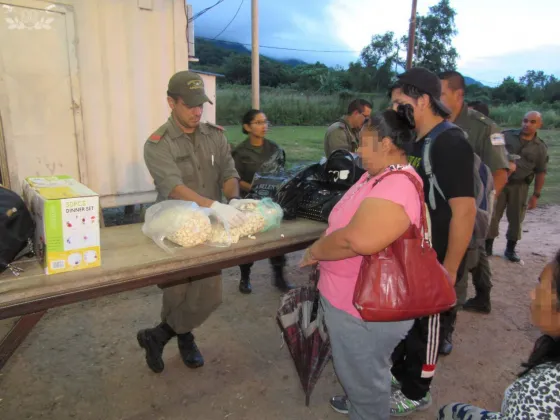 Detuvieron a toda una familia que trasladaba cocaína en bolsas de pochoclos