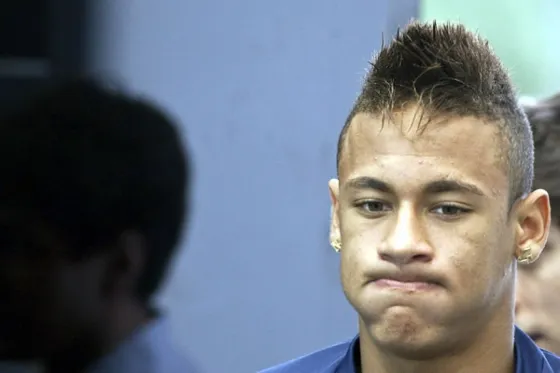 Furor: Un futbolista de la liga francesa humilló a Neymar