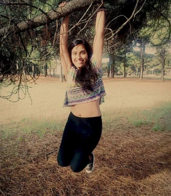 Desesperada búsqueda de una adolescente que desapareció en la puerta del colegio