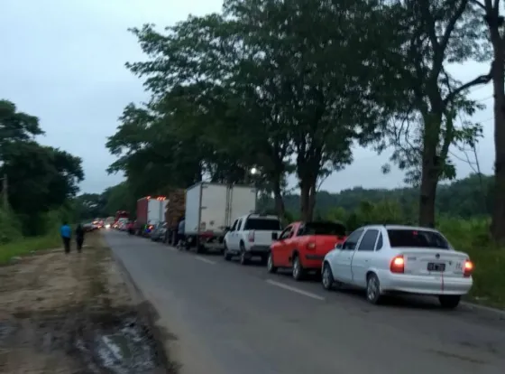 Continúan detenidos los dos trabajadores cesanteados del ingenio Tabacal