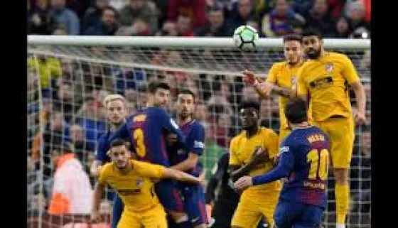 Cuestionan el gol de Messi  ante el Atlético Madrid. Video