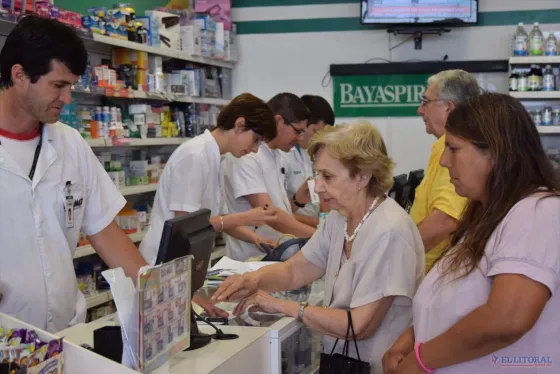 Laboratorios deberán bajar el precio de los medicamentos para jubilados