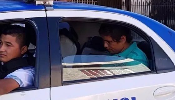 Detuvieron al hombre que golpeó a una mujer en la calle