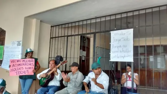 Renunció la mitad del gabinete de Coronel Moldes