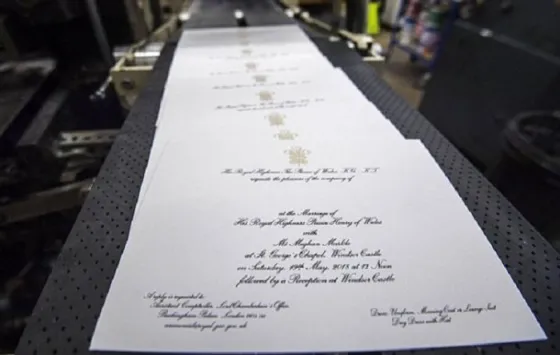 El casamiento del que todos hablan: Imprimieron las invitaciones en oro