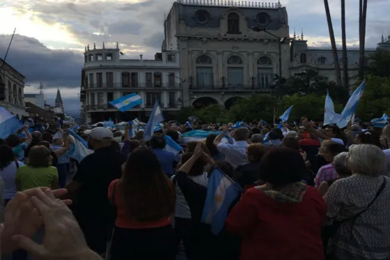 Marcha por la Democriacia en Plaza 9 de Julio