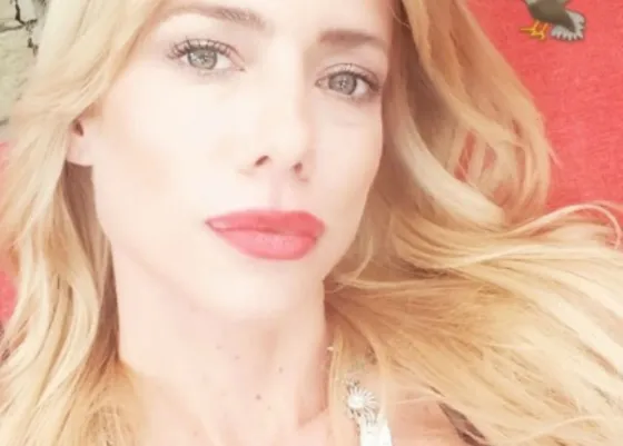 El topless de Nicole Neumann para el infarto