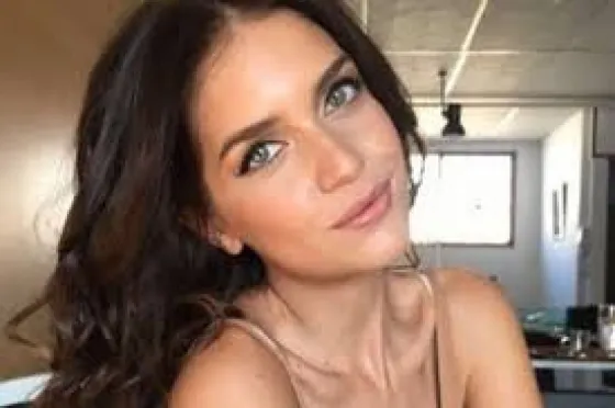 ¡Casi se le ve todo! Mirá el sensual descuido de Zaira Nara