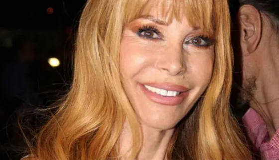 Graciela Alfano, infartante y sin maquillaje