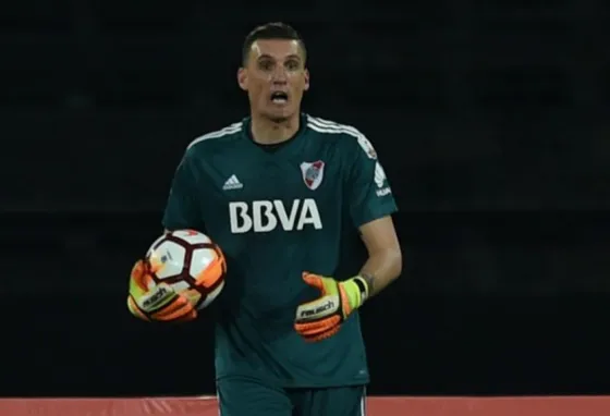 ¿Por qué Armani no juega en la Selección? Niembro responsabilizó a Messi. Video