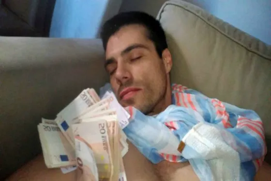 Atraparon al "gigoló" de Tinder que estafaba a sus conquistas
