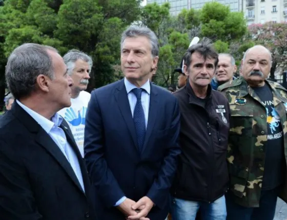 Macri recibirá esta tarde a familiares de héroes de Malvinas
